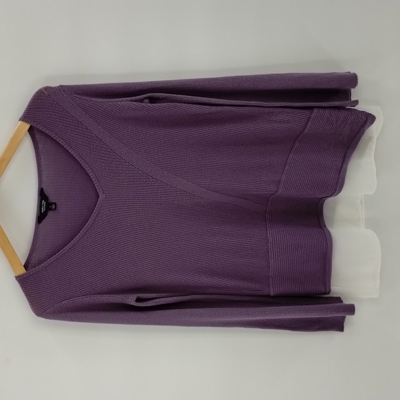 Simply Vera Vera Wang faux double blouse size small purple w white long sleeve - Picture 1 of 8